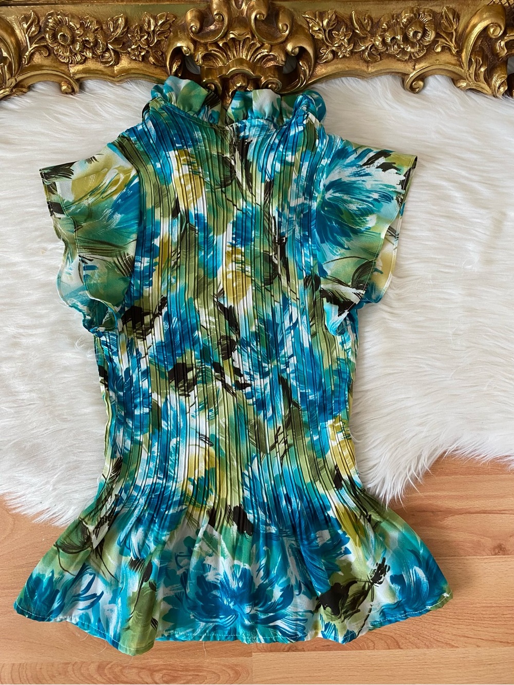 Allison Taylor Floral Ruched Vintage Sleeveless Top - Picture 6 of 10